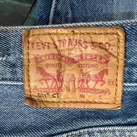 Levi’s 501 Distressed Straight Leg Jeans Button Fly Size 25 - Picture 10 of 14